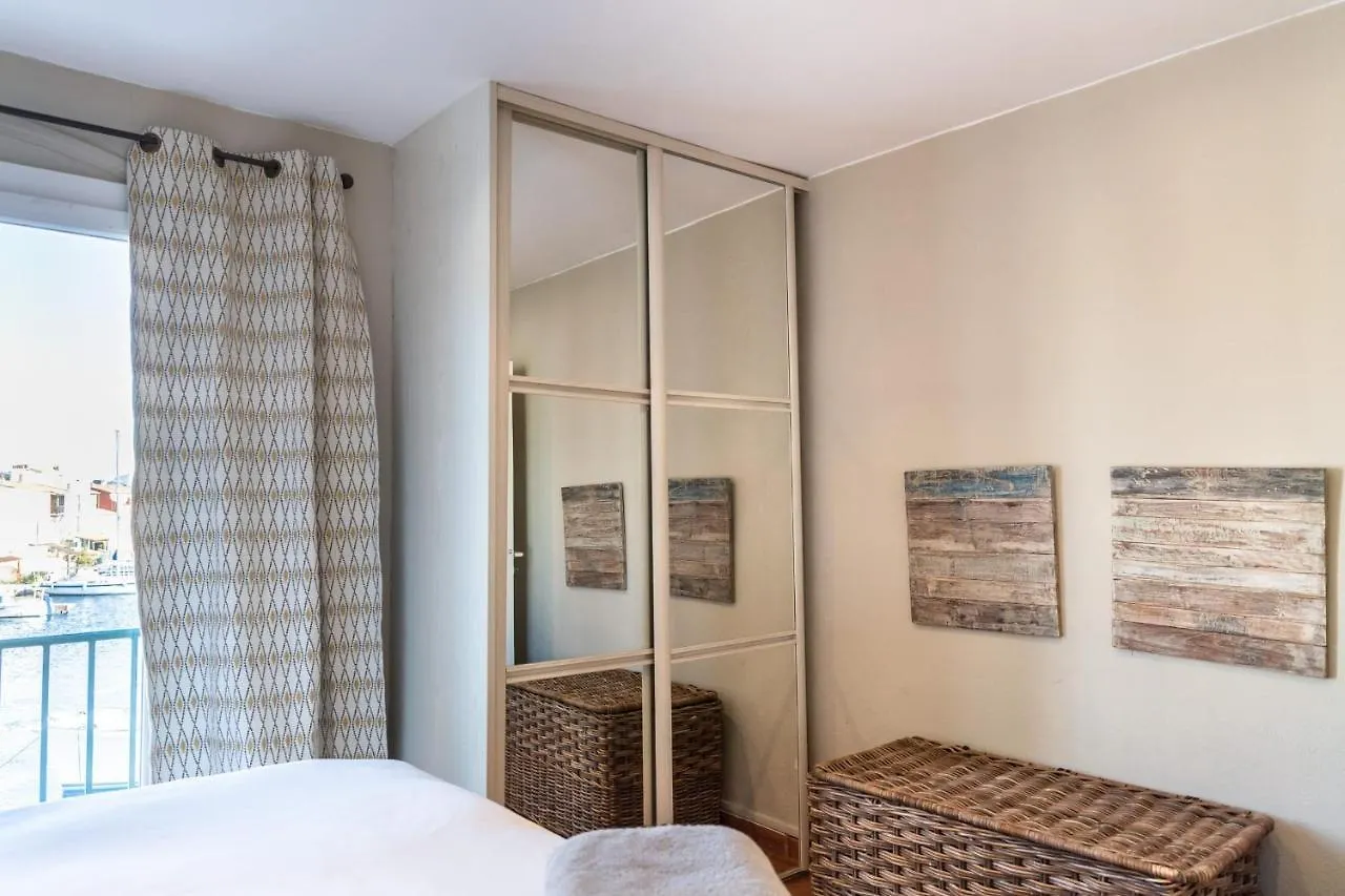Bright Nest With Balcony And View On The Port Apartment Grimaud France